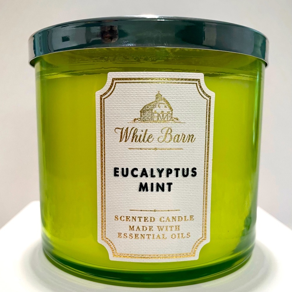 New White Barn Eucalyptus Mint 3-Wick Candle